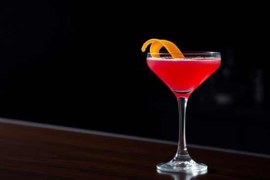 Cocktail Cosmopolitan — la recette du Barman Vous Déteste