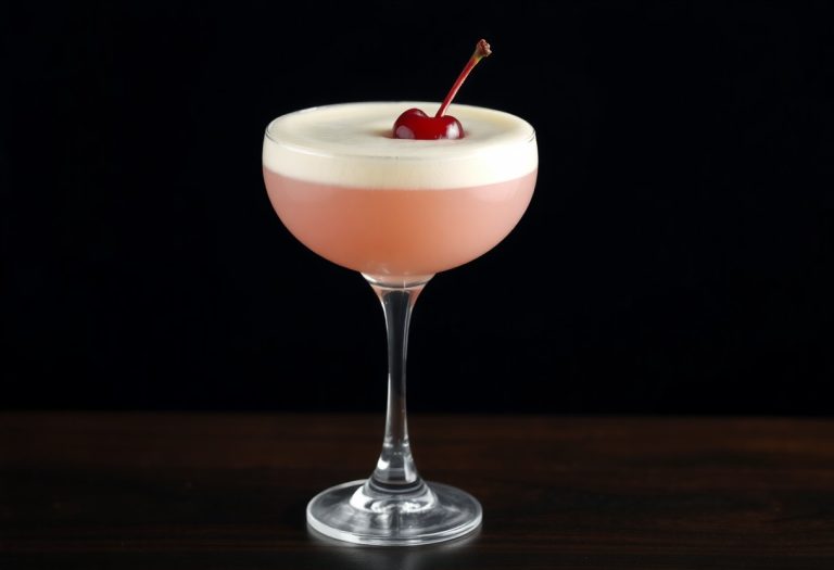Cocktail Pink Lady — la recette du Barman Vous Déteste